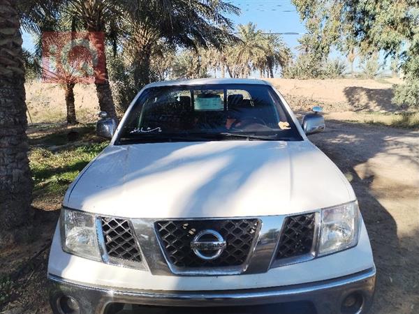 نيسان نافارا 2014 للبيع في العراق - المدين